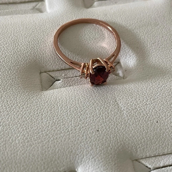 Jewelry - Brand New Garnet and Diamond 10k Rose Gold Ring $418
